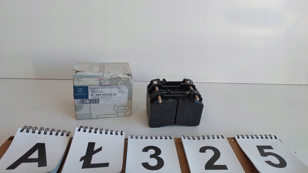 фото №1, Mercedes w124 r129 w201 c208 w210 тормозные колодки тормозные перед оригинал