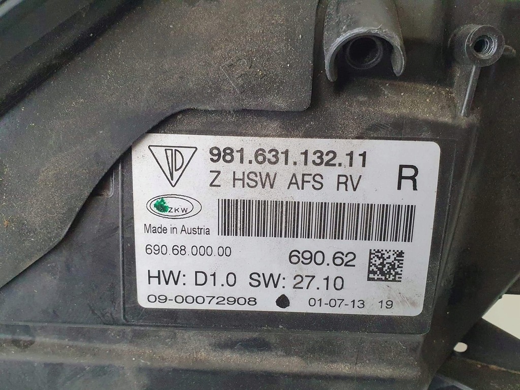 фото №8, Porsche cayman boxer лампа правый перед 98163113211