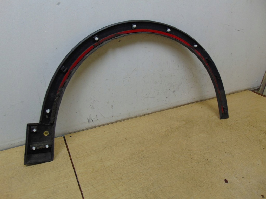 фото №10, Молдинг накладка крыла левый перед audi q2 81a853717