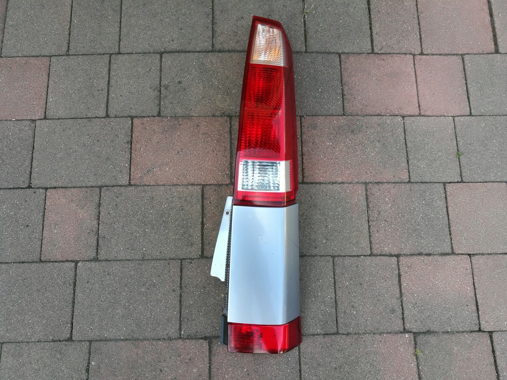 фото №1, Opel meriva a----lampa задняя правая комплектная