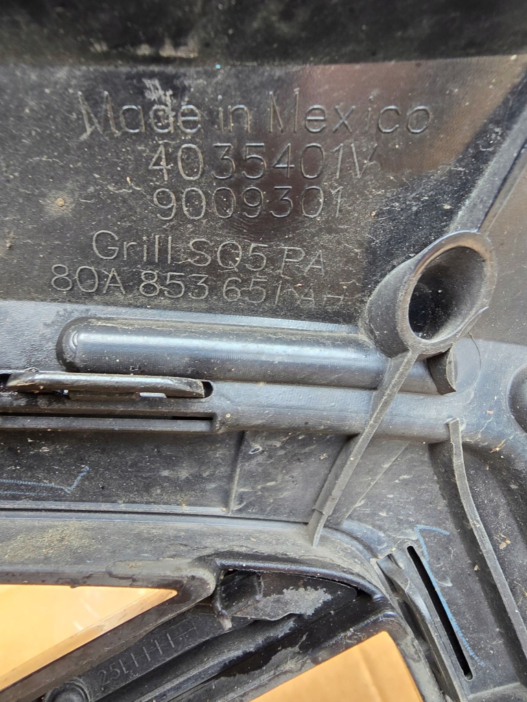 Audi q5 2 ii 80a s-line lift 20- бампер перед 80a 807 437 p в Украине