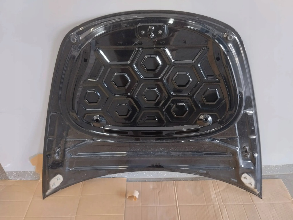 Tesla model 3 капот кришка двигуна pbsb Київ