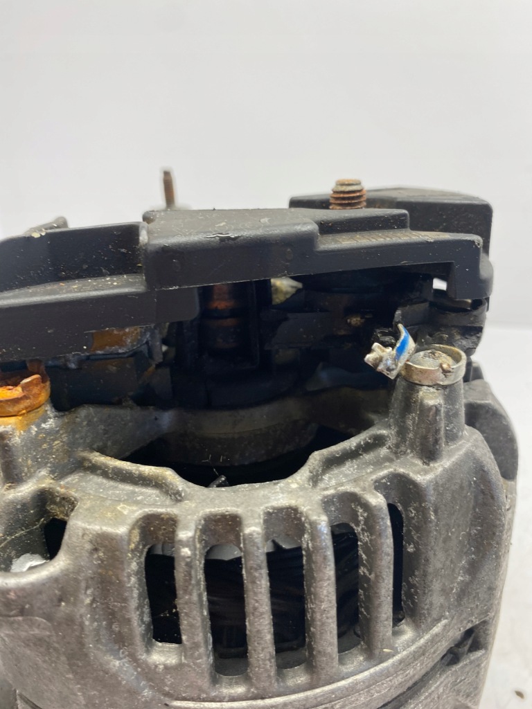 Vw golf iv bora leon octavia 1.6 генератор 90a 028903028d Оригинал