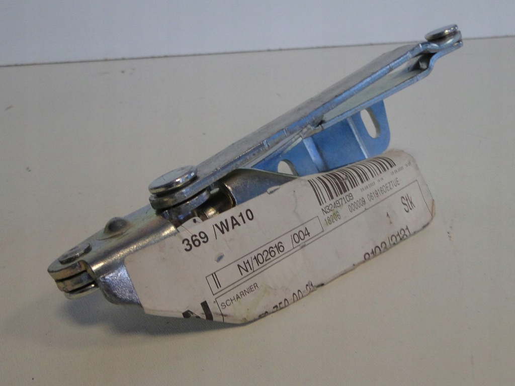 фото №6, Mercedes sprinter 906 петлі петля капот правий