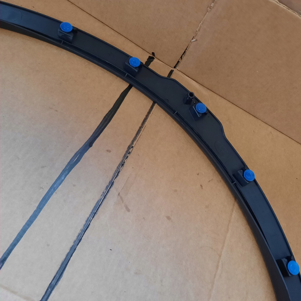 фото №9, Range rover evoque молдинг крыла правый перед bj32 16a074 ac