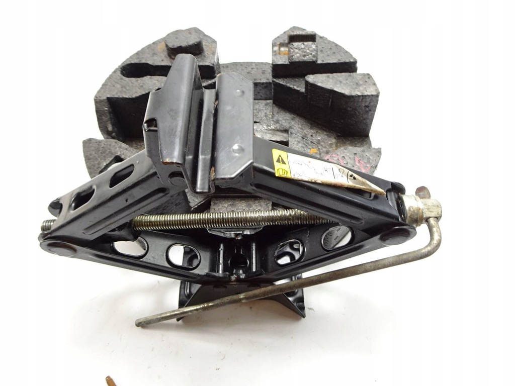 фото №6, Домкрат ключ болт вкладка ford b-max