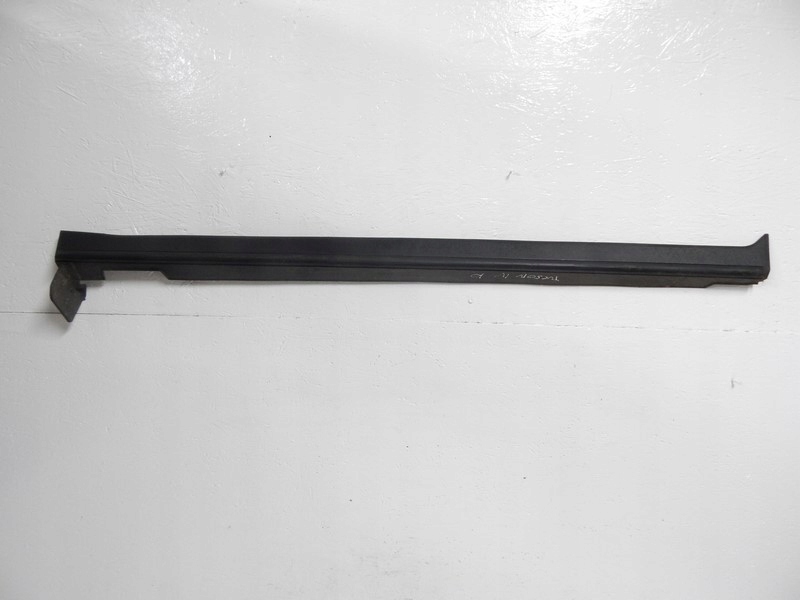 фото №1, Молдинг порог правая hyundai tucson iv 21-23