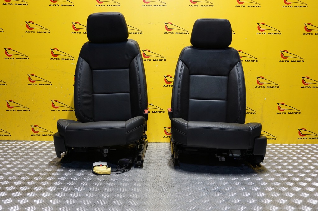 фото №9, Silverado 1500 2021 - сиденье сиденья заднее сиденье комплект кожа