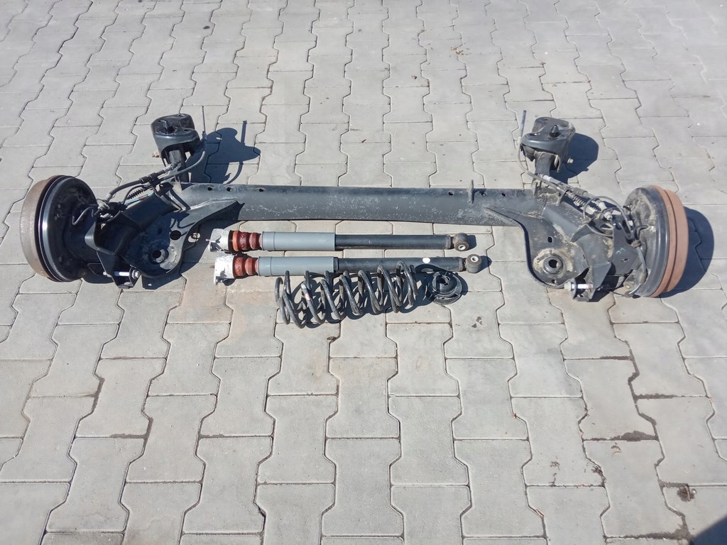 фото №10, Ford b-max 2012-17r. - подвеска oś балка задняя