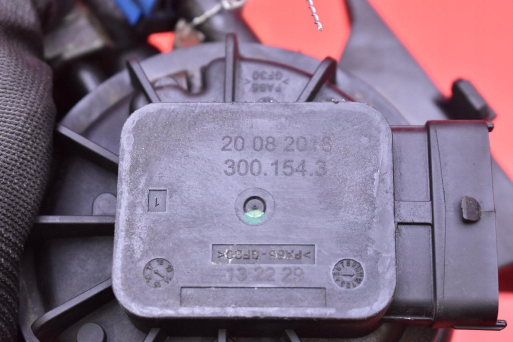 Корпус фільтра пального 84186991 opel insignia b 1.6 cdti 136 km 17-20 Зі Шроту