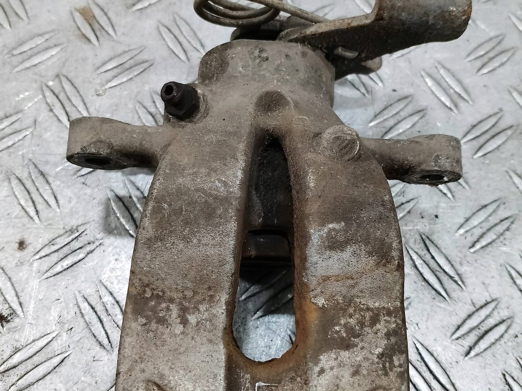 фото №1, Супорт гальмівний правий задня alfa romeo 147 1.6 16v