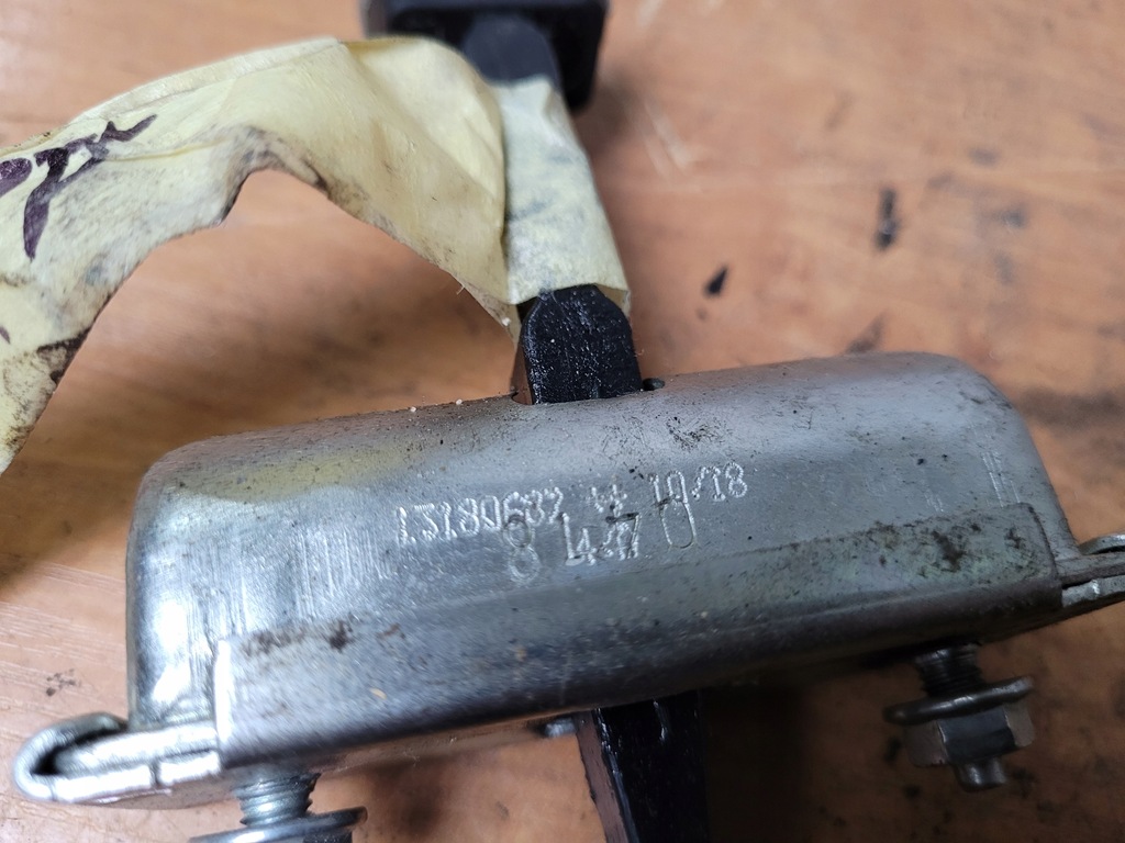 фото №4, Обмежувач двері opel corsa e правий перед