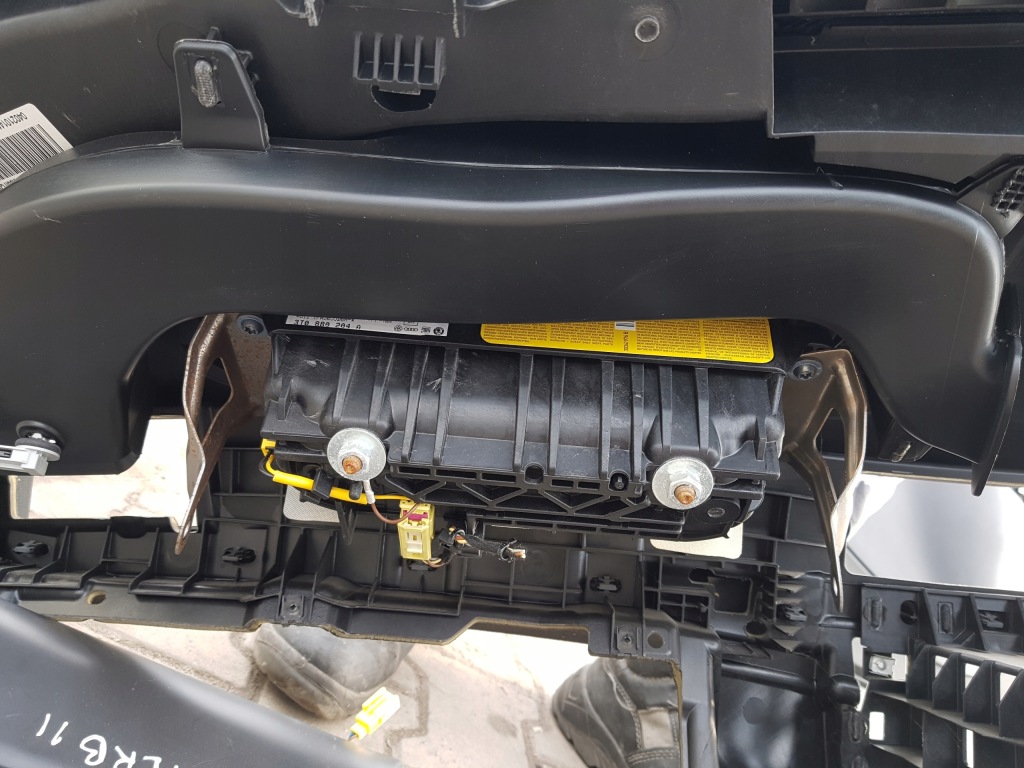 фото №7, Skoda superb 2 ii 08-12r приборная панель приборная консоль ремни подушки безопасности подушка безопасности