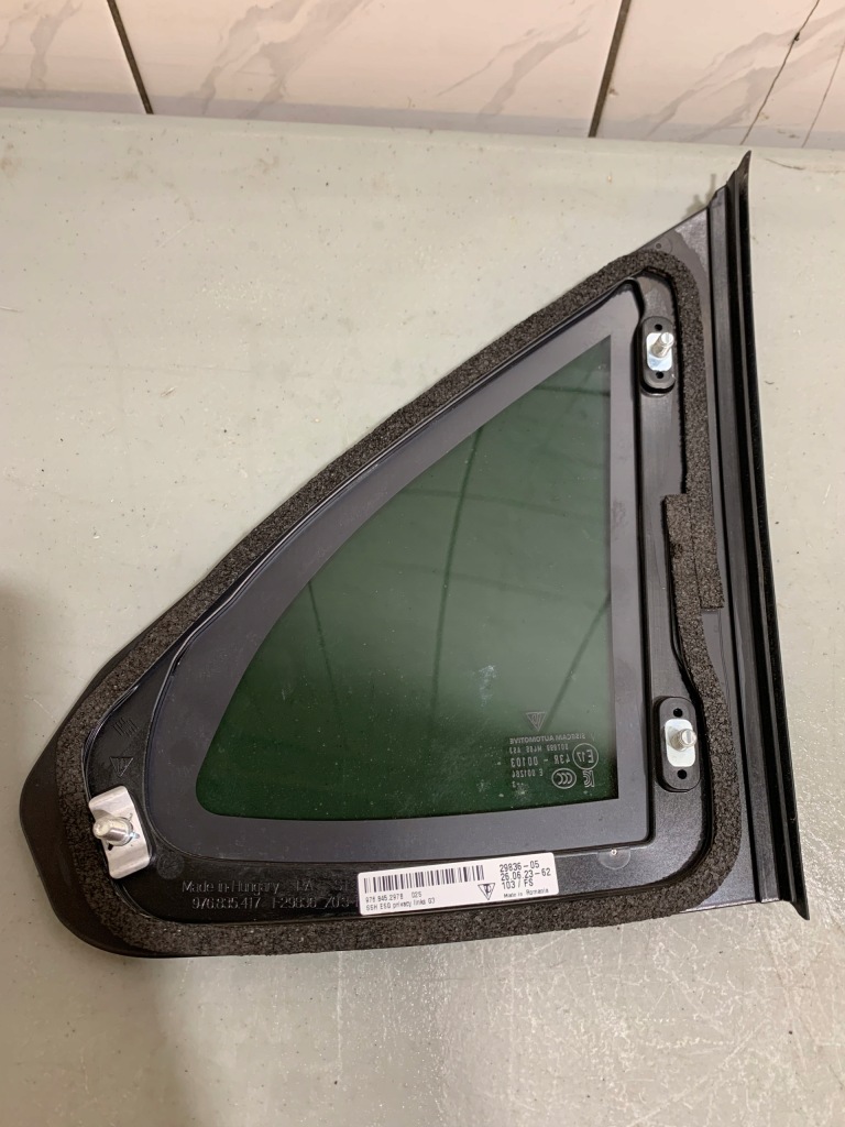 фото №8, Porsche panamera 976 стекло кузовная боковая 976845297b 976853893