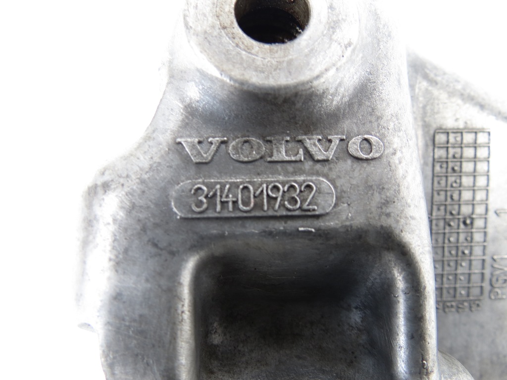 фото №10, Кронштейн кронштейн компрессора компрессор кондиционера volvo s60 ii v60 i 2.0 t5