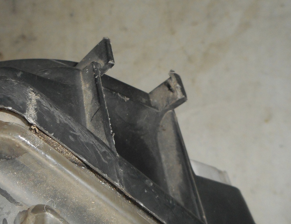 фото №10, Renault safrane ii лампа левая передняя перед 7701689112 7700411205