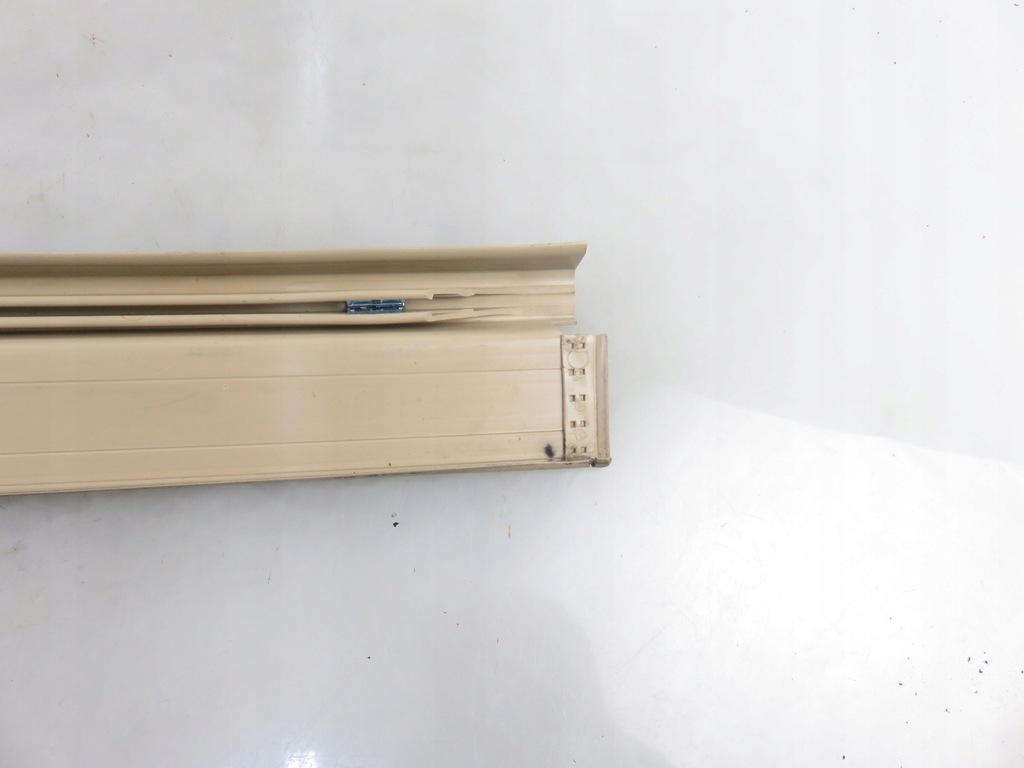 фото №5, Молдинг поріг внутрішня права mercedes sedan w124