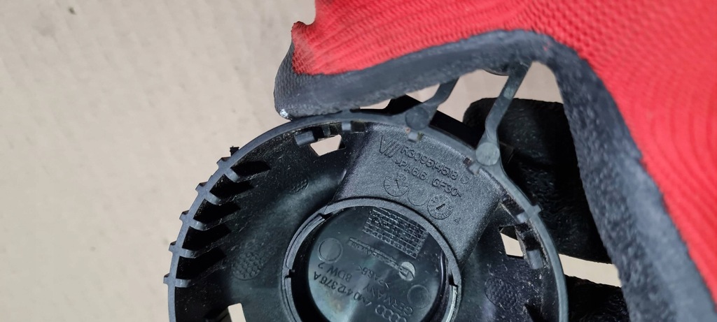 фото №8, Sq5 q5 80a заглушка накладка амортизатора 4m0412376a