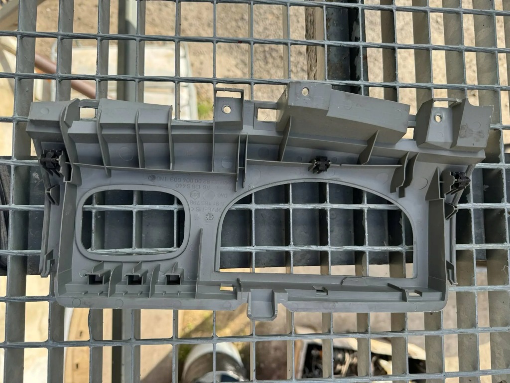 фото №2, Захист панель перемикачів renault trafic 8200004603