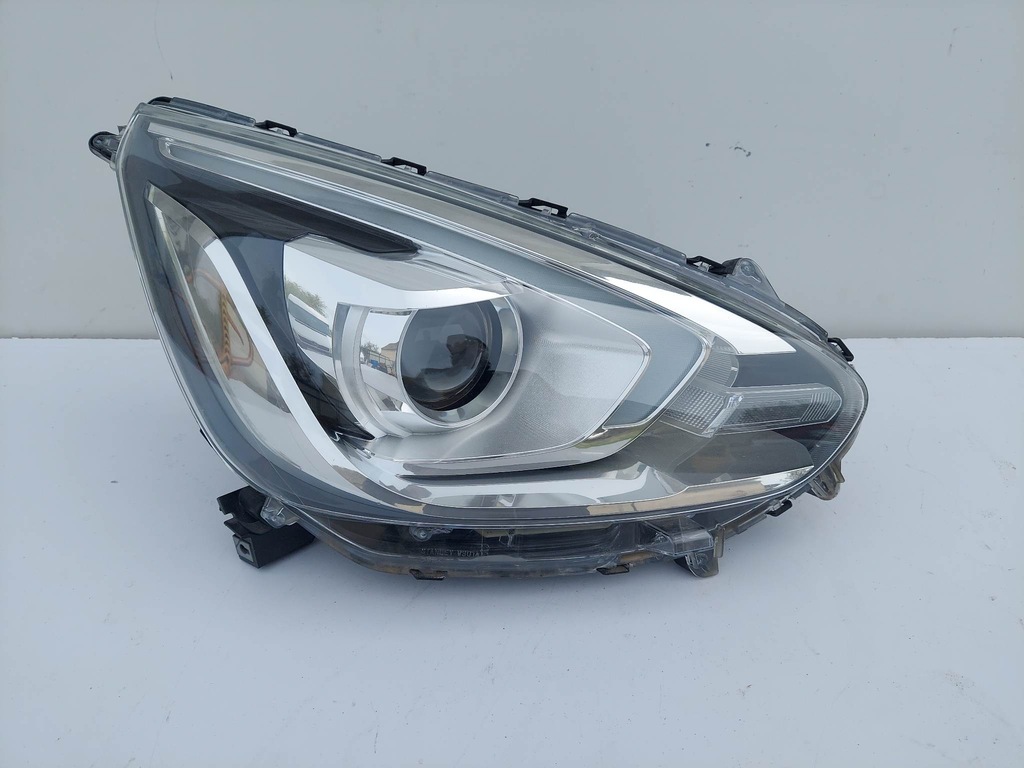 фото №1, Space star ii mirage лампа правая перед ксенон