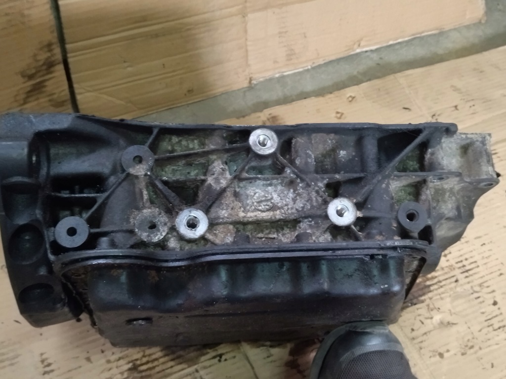 фото №7, Піддон масляна з półblokiem двигуна - 110172951r