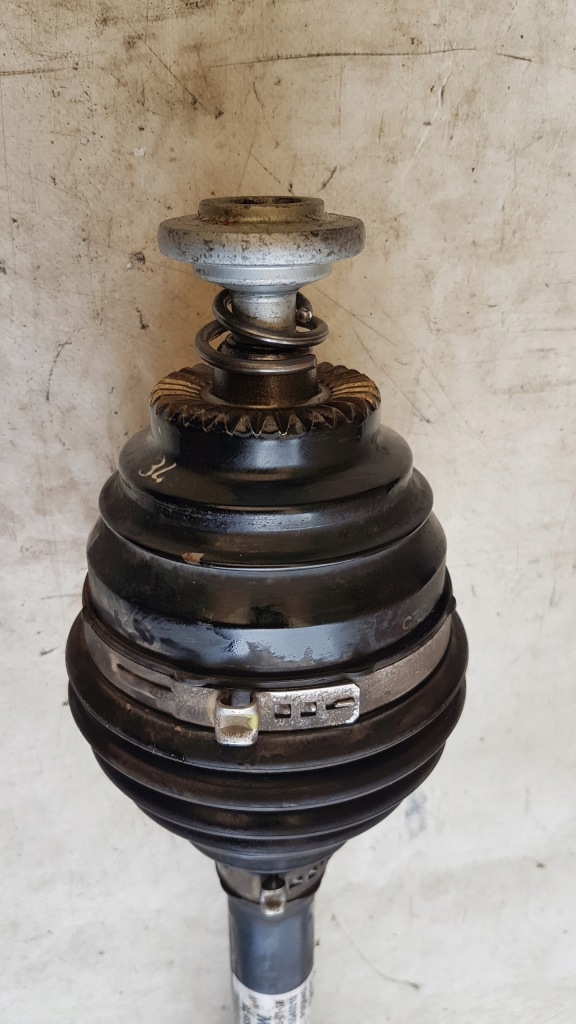 фото №2, Bmw f39 x2 привідний вал привідна