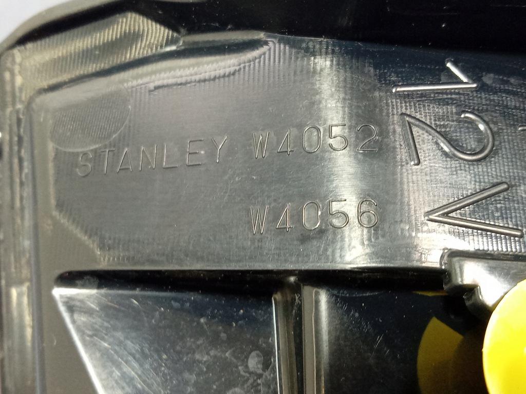 Lexus nx300h рестайлинг  фара задний  правый  w крышке  led европа в Украине