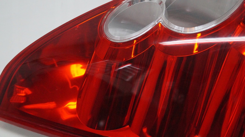 фото №8, Лампа задняя левая mazda 5