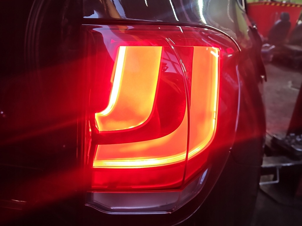 Купить Фара w крыло задний  правый  bmw x5 f15 led hella европа