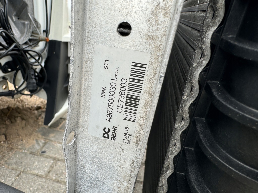 Радиатор воды интеркулер комплект atego 3 e6 a9675000301 a9675000601 Киев