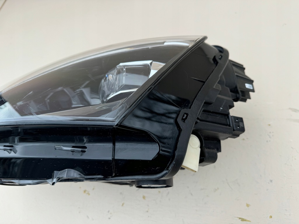 фото №10, Skoda scala 19r- лампа левый перед левая передняя 657941015 full led