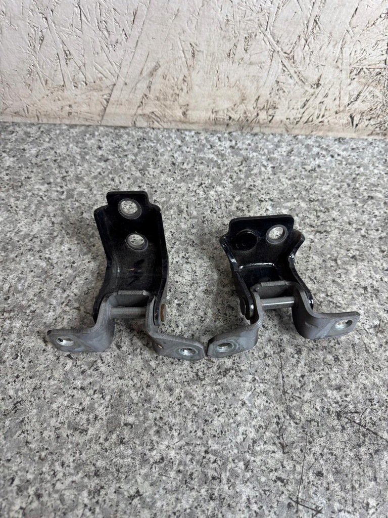 фото №1, Петля дверь правый задняя mazda 3 iv bp 2019-2025 41w