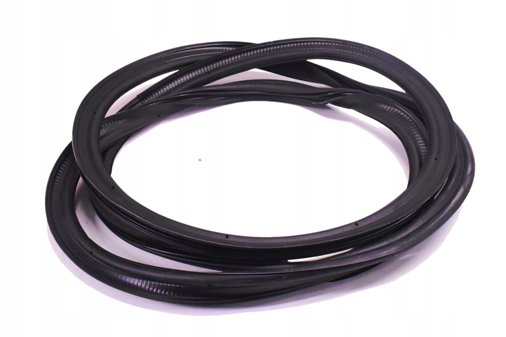 фото №1, Прокладка крышки багажника vw tiguan i