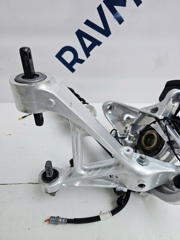 фото №10, Ferrari поворотный кулак подвеска левый перед 343012