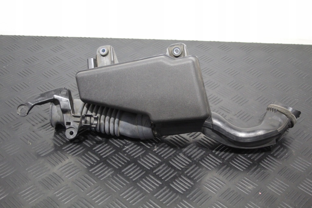 фото №1, Впуск воздуха резонатор lexus ct200h 17751-37100