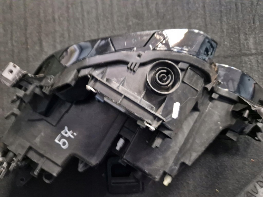 Фара правая  перед передняя full led pure vision renaul megane iv 260106126r Недорого