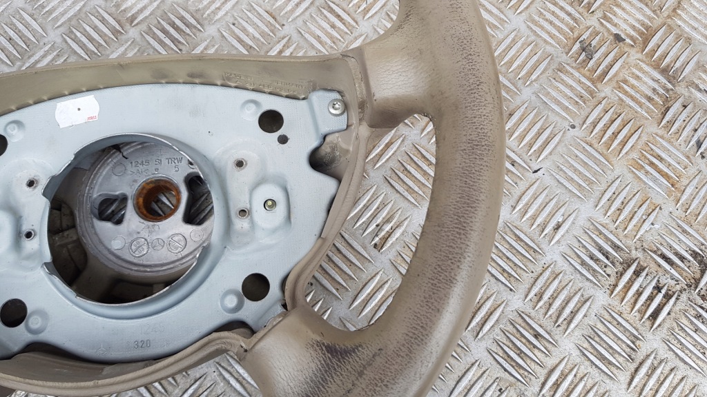 фото №11, Mercedes w163 ml воздуховод кожаный