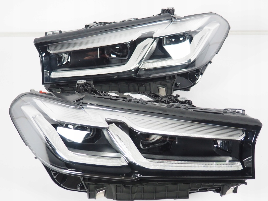фото №1, Bmw g30 g31 lci лампы полный передние лампа левая правая адаптивный full led