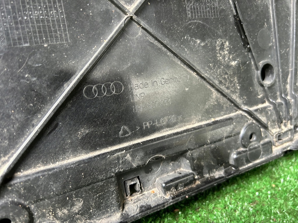 фото №13, Audi q4 e-tron решітка радіатора решітка радіатора бампера підсилювач 89a807725 89a807233