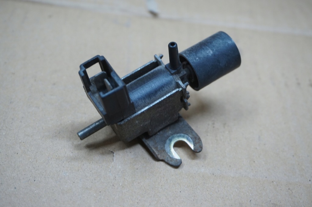 фото №1, Daihatsu rocky клапан датчик вакууму 2,8 td dl-52