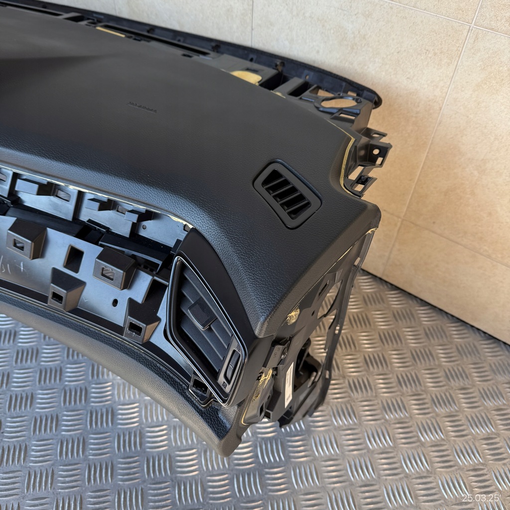 фото №10, Приборная панель комплектная подушка безопасности консоль ремни приборная панель nissan x-trail t32 lift 2020 rok