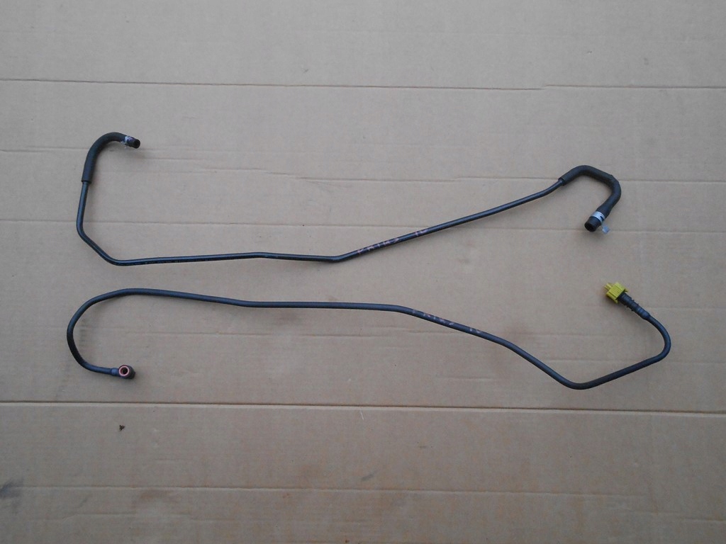 фото №1, Toyota prius iv 15- шланг топлива