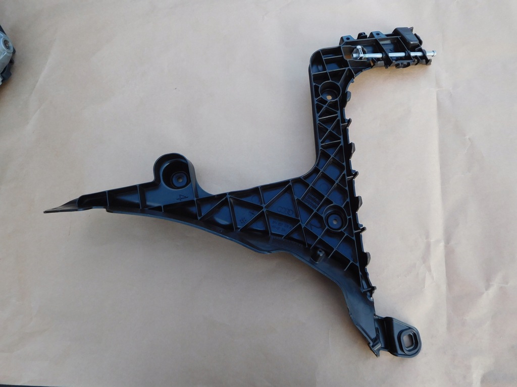 фото №7, Audi a3 8p 05r напрямна бампера правий задня 8p4807378a