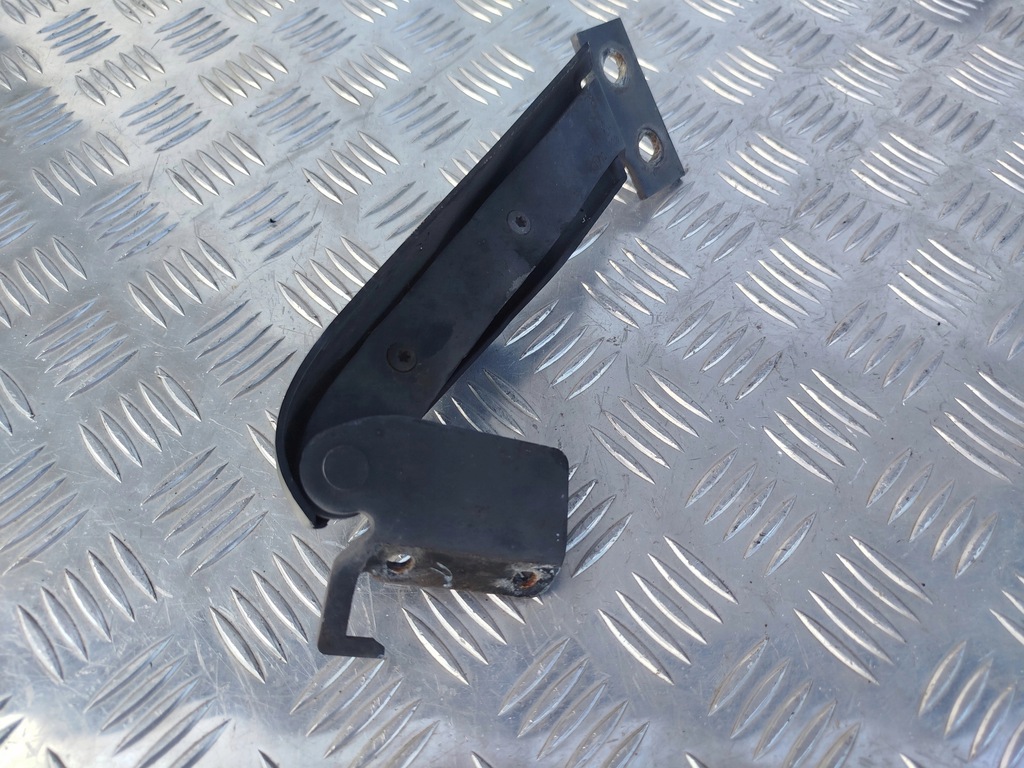 фото №1, Петля решётка левый scania r