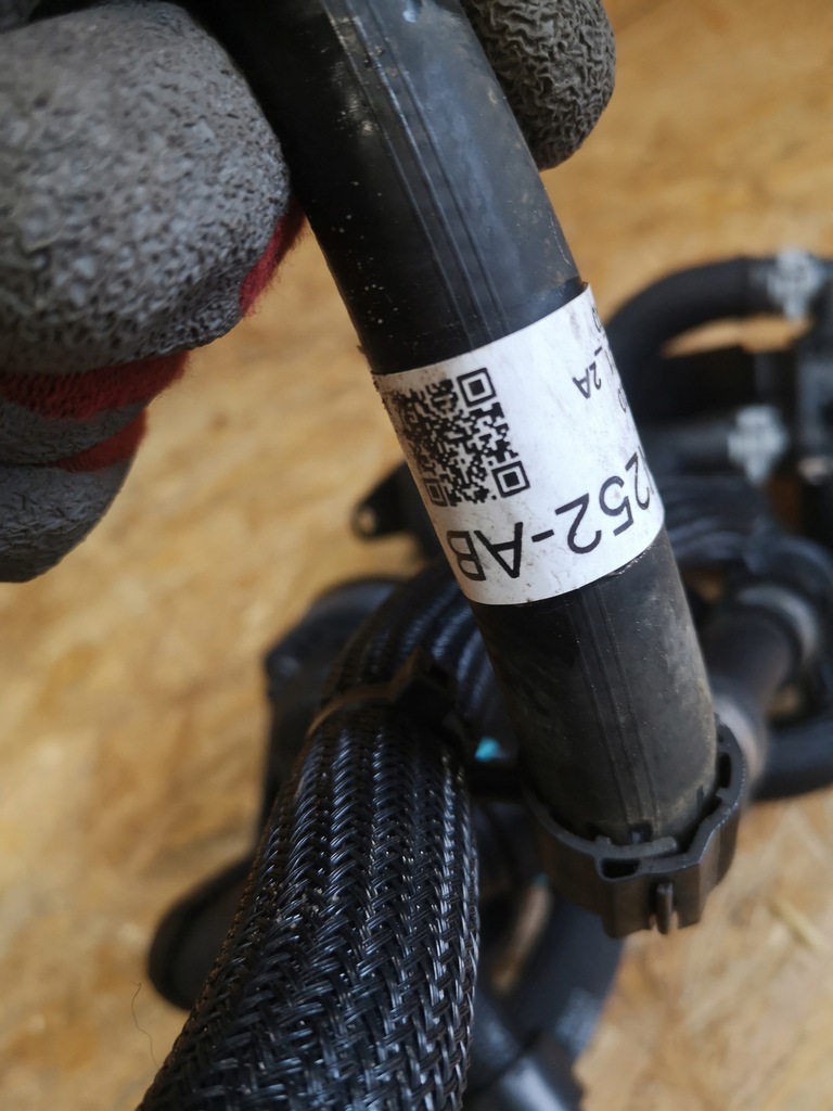 фото №8, Discovery sport l550 шланги wody магистраль помпа j9d3-8501-aa l8d2-8c504-ad