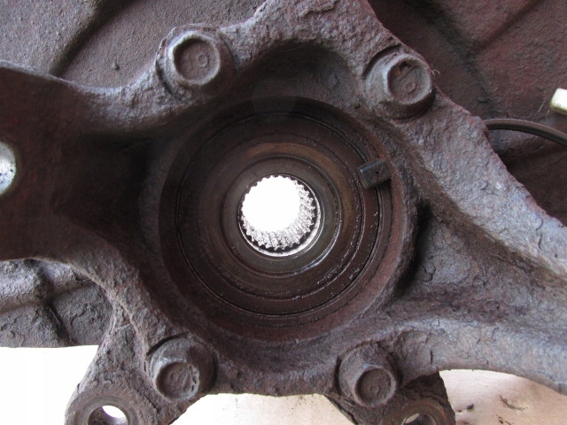 фото №5, Suzuki grand vitara ii 1.9 ddis поворотний кулак правий перед передня