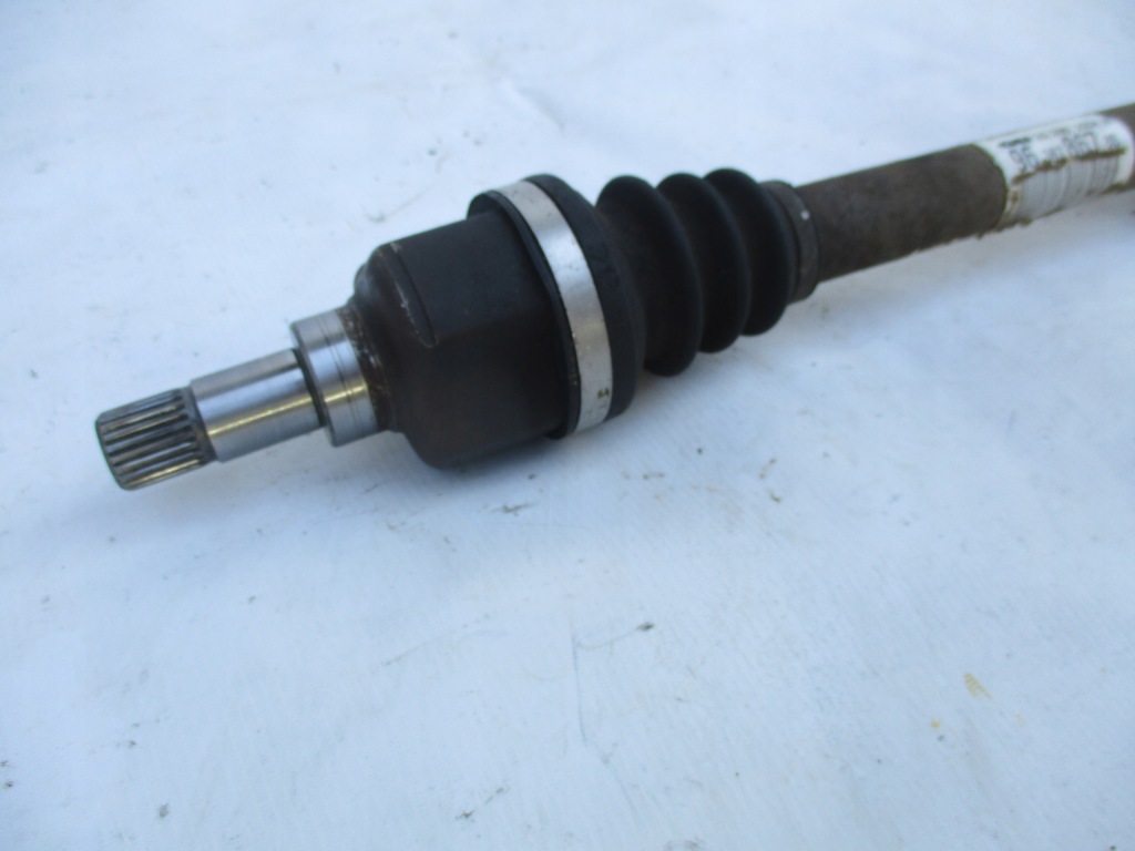 Приводной вал левая citroen c4 1,4 04-10r 9636786780 Недорого