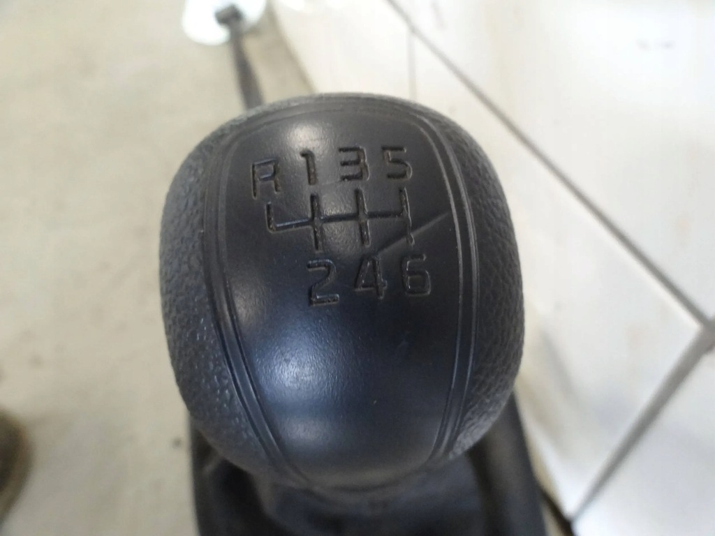 фото №7, Kia ceed ii 2014 1.4 16v выборщик переключения передач 6 передач 43700a2100wk