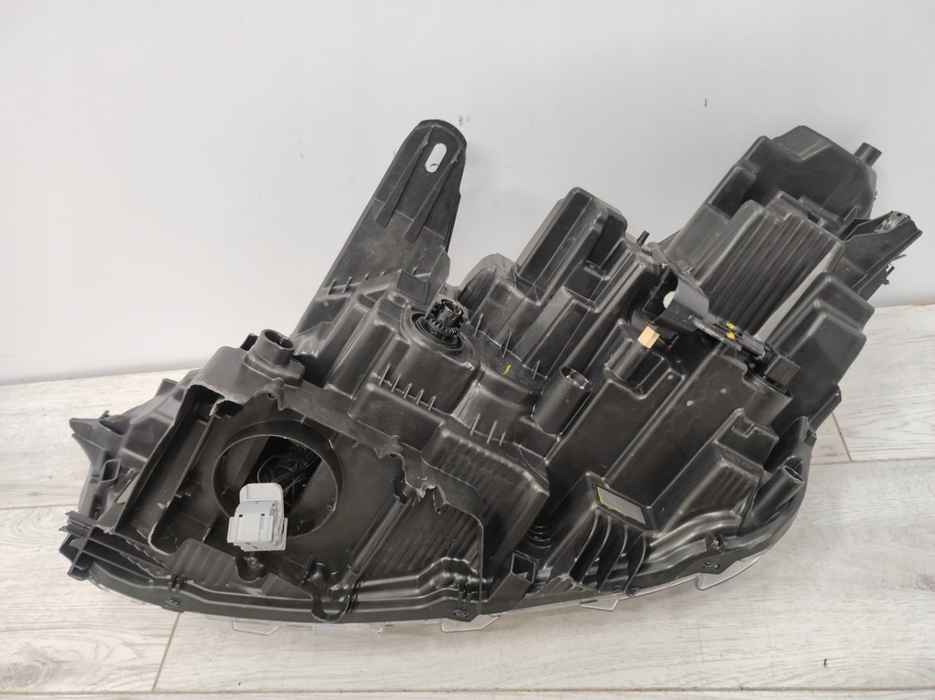 фото №12, Лампа перед передня права ford mustang mach-e full led high lj8b13e014ef