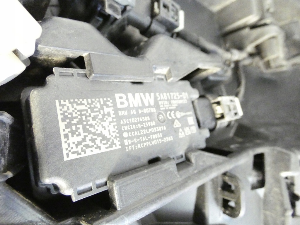 фото №16, Bmw 5 g60 g61 m-pakiet 2023- pod 6 pdc 8084653 бампер передний радар жгут